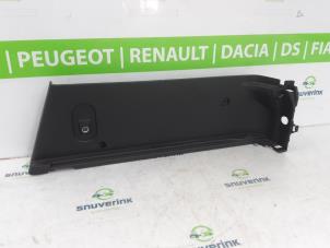 Begagnade List, bagageutrymme Renault Captur II (RJB) 1.0 TCe 90 12V Pris € 32,50 Marginaltabell erbjuds av Snuverink Autodemontage