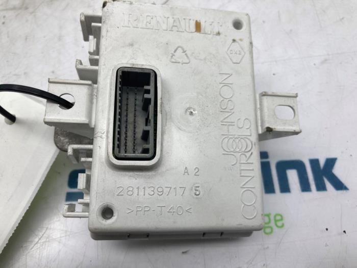 Navigatie Module van een Opel Vivaro 1.6 CDTi BiTurbo 125 2019