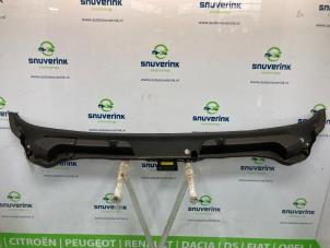 Begagnade Torpedgaller Fiat Ducato (250) 2.2 D 140 Multijet 3 Pris € 151,25 Inklusive moms erbjuds av Snuverink Autodemontage