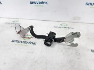 Begagnade Dörrfångare buss/transport höger Fiat Ducato (250) 2.2 D 140 Multijet 3 Pris € 54,45 Inklusive moms erbjuds av Snuverink Autodemontage