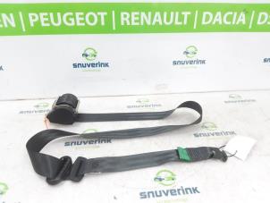 Begagnade Främre säkerhetsbälte, mitten Fiat Ducato (250) 2.2 D 120 Multijet 3 Pris € 175,45 Inklusive moms erbjuds av Snuverink Autodemontage