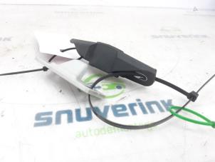 Begagnade Dörrfångare buss/transport höger Fiat Ducato (250) 2.2 D 120 Multijet 3 Pris € 18,15 Inklusive moms erbjuds av Snuverink Autodemontage