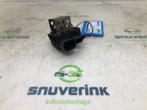 Begagnade Kylfläktsresistor Peugeot Partner (GC/GF/GG/GJ/GK) 1.6 HDI 75 Phase 2 Pris € 24,20 Inklusive moms erbjuds av Snuverink Autodemontage