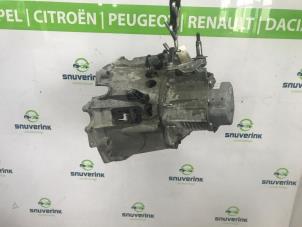 Begagnade Växellåda Peugeot Partner Tepee (7A/B/C/D/E/F/G/J/P/S) 1.6 16V Phase 1 Pris € 520,00 Marginaltabell erbjuds av Snuverink Autodemontage