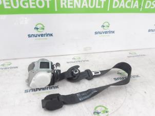 Renoverade Främre säkerhetsbälte, höger Peugeot 3008 II (M4/MC/MJ/MR) 1.2 12V e-THP PureTech 130 Pris € 242,00 Inklusive moms erbjuds av Snuverink Autodemontage