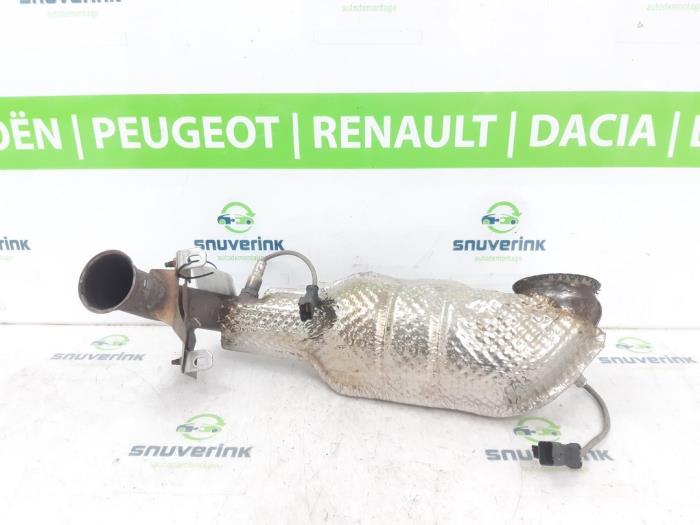 Katalytisk avgasrenare från en Peugeot 3008 II (M4/MC/MJ/MR) 1.2 12V e-THP PureTech 130 2018