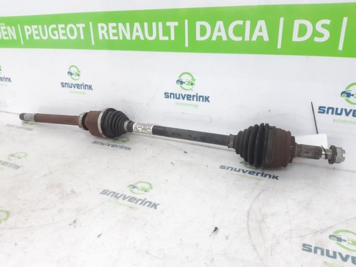 Drivaxel, höger fram från en Peugeot 3008 II (M4/MC/MJ/MR) 1.2 12V e-THP PureTech 130 2018