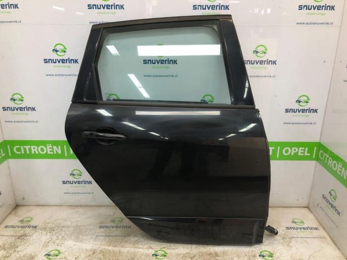 Portier 4Deurs rechts-achter van een Renault Scénic III (JZ) 1.6 16V 2010