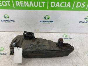 Begagnade AdBlue-tank Peugeot 208 I (CA/CC/CK/CL) 1.6 e-HDi FAP Pris € 450,00 Marginaltabell erbjuds av Snuverink Autodemontage