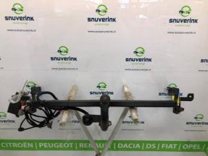 Gebruikte Trekhaak Peugeot 2008 (CU) 1.2 12V e-THP PureTech 130 Prijs € 200,00 Margeregeling aangeboden door Snuverink Autodemontage