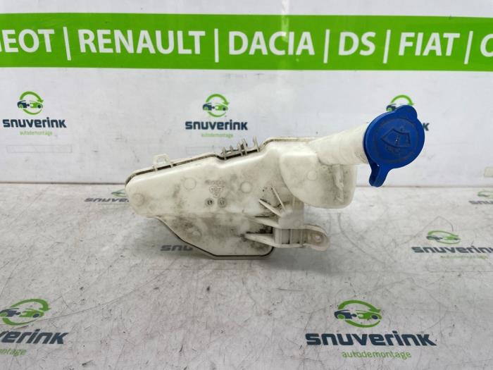 Zbiornik spryskiwacza przód z Peugeot 108 1.0 12V VVT-i 2018