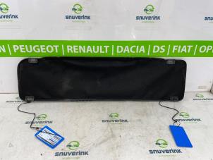 Begagnade Hatthylla Peugeot 108 1.0 12V Pris € 80,00 Marginaltabell erbjuds av Snuverink Autodemontage