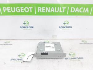 Używane Radio Peugeot Expert (V1/VA/VB/VE/VF/VT/VY) e-Expert Cena € 272,25 Z VAT oferowane przez Snuverink Autodemontage