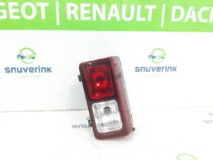 Gebruikte Mistachterlicht Renault Trafic (1FL/2FL/3FL/4FL) 2.0 dCi 16V 170 Prijs € 48,40 Inclusief btw aangeboden door Snuverink Autodemontage