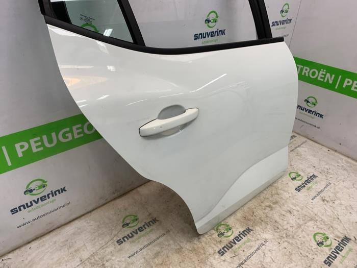 Bakdörr, 4-dörrars, höger från en Dacia Sandero III 1.0 TCe 90 12V 2024
