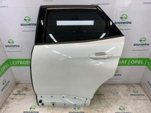 Używane Drzwi lewe tylne wersja 4-drzwiowa Peugeot 3008 II (M4/MC/MJ/MR) 1.2 12V e-THP PureTech 130 Cena € 604,98 Z VAT oferowane przez Snuverink Autodemontage