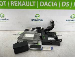 Gebruikte Computer Motormanagement Renault Megane IV (RFBB) 1.6 GT Energy TCe 205 EDC Prijs € 400,00 Margeregeling aangeboden door Snuverink Autodemontage