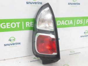 Gebruikte Achterlicht links Citroen C3 Picasso (SH) 1.4 16V VTI 95 Prijs € 60,00 Margeregeling aangeboden door Snuverink Autodemontage