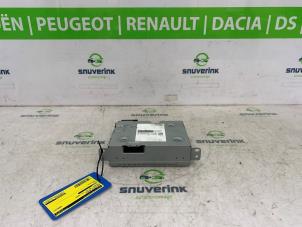 Używane Radio Peugeot 208 II (UB/UH/UP) 1.2 Vti 12V PureTech 75 Cena € 272,25 Z VAT oferowane przez Snuverink Autodemontage