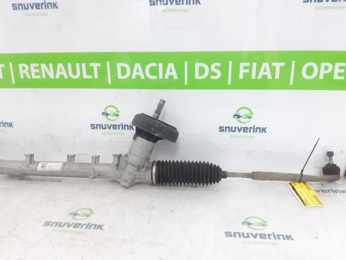 Styrbox från en Dacia Sandero III 1.0 TCe 90 12V 2024