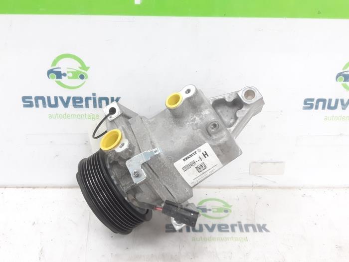 Luftkonditioneringspump från en Dacia Sandero III 1.0 TCe 90 12V 2024