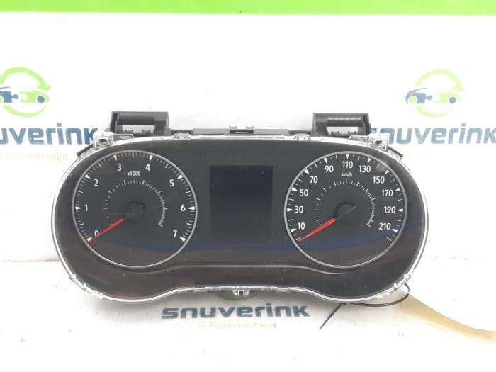 Instrumentpanel från en Dacia Sandero III 1.0 TCe 90 12V 2024