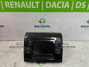 Begagnade Radio Fiat Ducato (250) 2.3 D 130 Multijet Pris € 423,50 Inklusive moms erbjuds av Snuverink Autodemontage