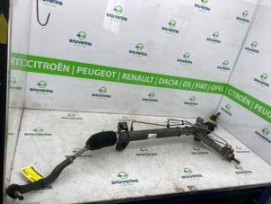 Begagnade Styrbox Renault Master III (FV) 2.3 dCi 125 16V FWD Pris € 302,50 Inklusive moms erbjuds av Snuverink Autodemontage