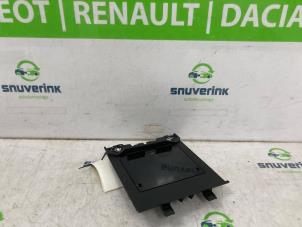 Begagnade Telefonmodul Dacia Duster (DJF) 1.2 TCE 130 12V Mild Hybrid 4x2 Pris € 95,00 Marginaltabell erbjuds av Snuverink Autodemontage