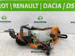 Używane Gniazdo punktu ladowania Peugeot 408 1.6 16V HYbrid 225 Cena € 299,98 Procedura marży oferowane przez Snuverink Autodemontage