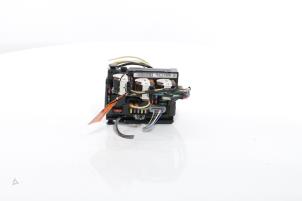 Begagnade Säkringsbox Citroen DS3 (SA) 1.6 e-HDi Pris € 185,00 Marginaltabell erbjuds av Snuverink Autodemontage