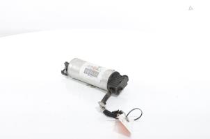 Begagnade Start/stoppkondensator Citroen DS3 (SA) 1.6 e-HDi Pris € 95,00 Marginaltabell erbjuds av Snuverink Autodemontage