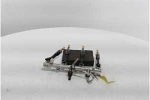 Begagnade Insprutare (bensin) Renault Captur II (RJB) 1.3 Mild Hybrid 140, TCe 140 16V Pris € 199,98 Marginaltabell erbjuds av Snuverink Autodemontage