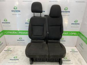Begagnade Dubbelt framsäte, höger Renault Trafic (1FL/2FL/3FL/4FL) 1.6 dCi 125 Twin Turbo Pris € 665,50 Inklusive moms erbjuds av Snuverink Autodemontage