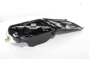 Gebruikte Krik Opel Vivaro 1.6 CDTi BiTurbo 125 Prijs € 90,75 Inclusief btw aangeboden door Snuverink Autodemontage