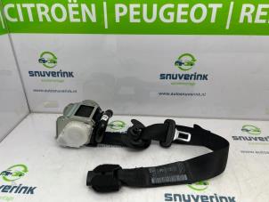 Renoverade Främre säkerhetsbälte, vänster Peugeot 3008 II (M4/MC/MJ/MR) 1.6 16V HYbrid 225 Pris € 272,25 Inklusive moms erbjuds av Snuverink Autodemontage