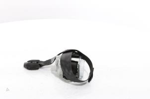 Renoverade Främre säkerhetsbälte, vänster Citroen C5 Aircross I (A4/AC/AJ/AR) 1.2 PureTech Hybrid 136 Pris € 272,25 Inklusive moms erbjuds av Snuverink Autodemontage