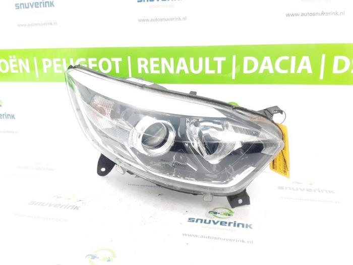 Strålkastare, höger från en Renault Captur (2R) 0.9 Energy TCE 12V 2016