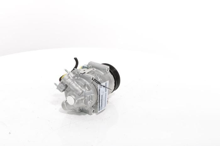 Luftkonditioneringspump från en Opel Mokka 1.2 Turbo 12V 2025