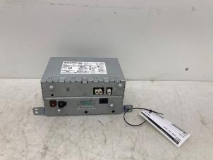 Gebruikte Radio Volvo EX40 (XZ) Single Motor Extended Range 82 kWh Prijs € 605,00 Inclusief btw aangeboden door Snuverink Autodemontage