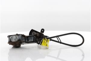 Begagnade Lyftmekanism, reservhjul Citroen C4 Picasso (UD/UE/UF) 1.6 16V THP Sensodrive Pris € 90,00 Marginaltabell erbjuds av Snuverink Autodemontage