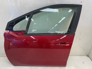 Begagnade Dörr, 4-dörrars, vänster fram Peugeot 208 I (CA/CC/CK/CL) 1.2 Vti 12V PureTech 82 Pris € 200,00 Marginaltabell erbjuds av Snuverink Autodemontage