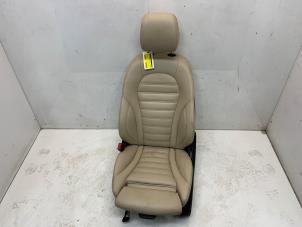 Gebruikte Stoel links Mercedes C (W205) C-350 e 2.0 16V Prijs € 250,00 Margeregeling aangeboden door Snuverink Autodemontage