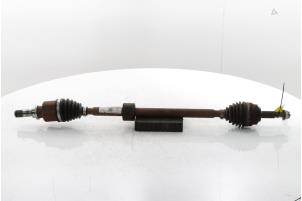 Gebruikte Aandrijfas rechts-voor Dacia Sandero III 1.0 TCe 100 12V ECO-G Prijs € 185,00 Margeregeling aangeboden door Snuverink Autodemontage