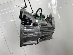 Gebruikte Versnellingsbak Renault Trafic (1FL/2FL/3FL/4FL) 2.0 dCi 16V 120 Prijs € 2.117,50 Inclusief btw aangeboden door Snuverink Autodemontage