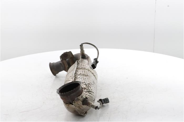 Katalytisk avgasrenare från en Opel Crossland (X) 1.2 Turbo 12V Euro 6 2018