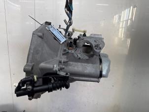 Gebruikte Versnellingsbak Peugeot 208 I (CA/CC/CK/CL) 1.6 Vti 16V Prijs € 450,00 Margeregeling aangeboden door Snuverink Autodemontage