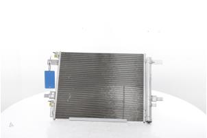 Używane Skraplacz klimatyzacji Peugeot 3008 III 1.2 12V Hybrid 136 Cena € 175,00 Procedura marży oferowane przez Snuverink Autodemontage