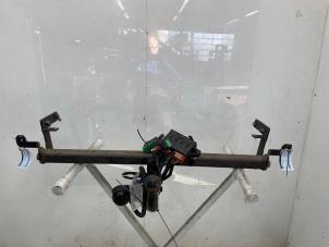 Gebruikte Trekhaak Peugeot 2008 (CU) 1.2 12V e-THP PureTech 110 Prijs € 200,00 Margeregeling aangeboden door Snuverink Autodemontage