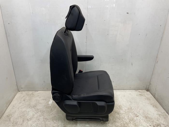 Säte, höger från en Citroën Jumpy 1.5 Blue HDi 100 2019